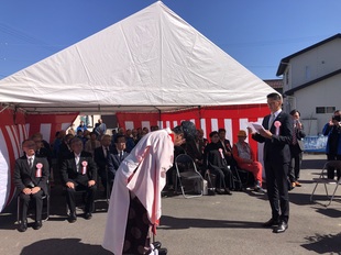 2 寄付目録贈呈.JPG